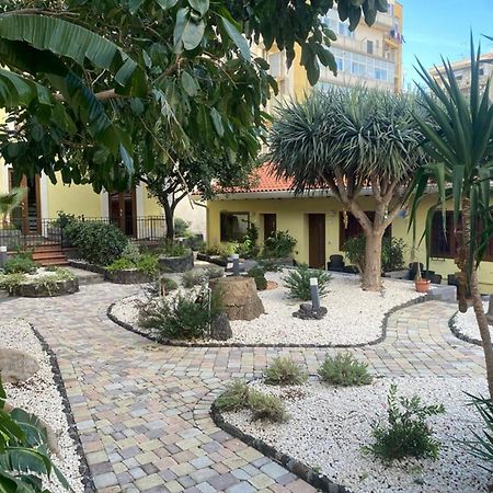 Li Cuti Apartments Катания Экстерьер фото