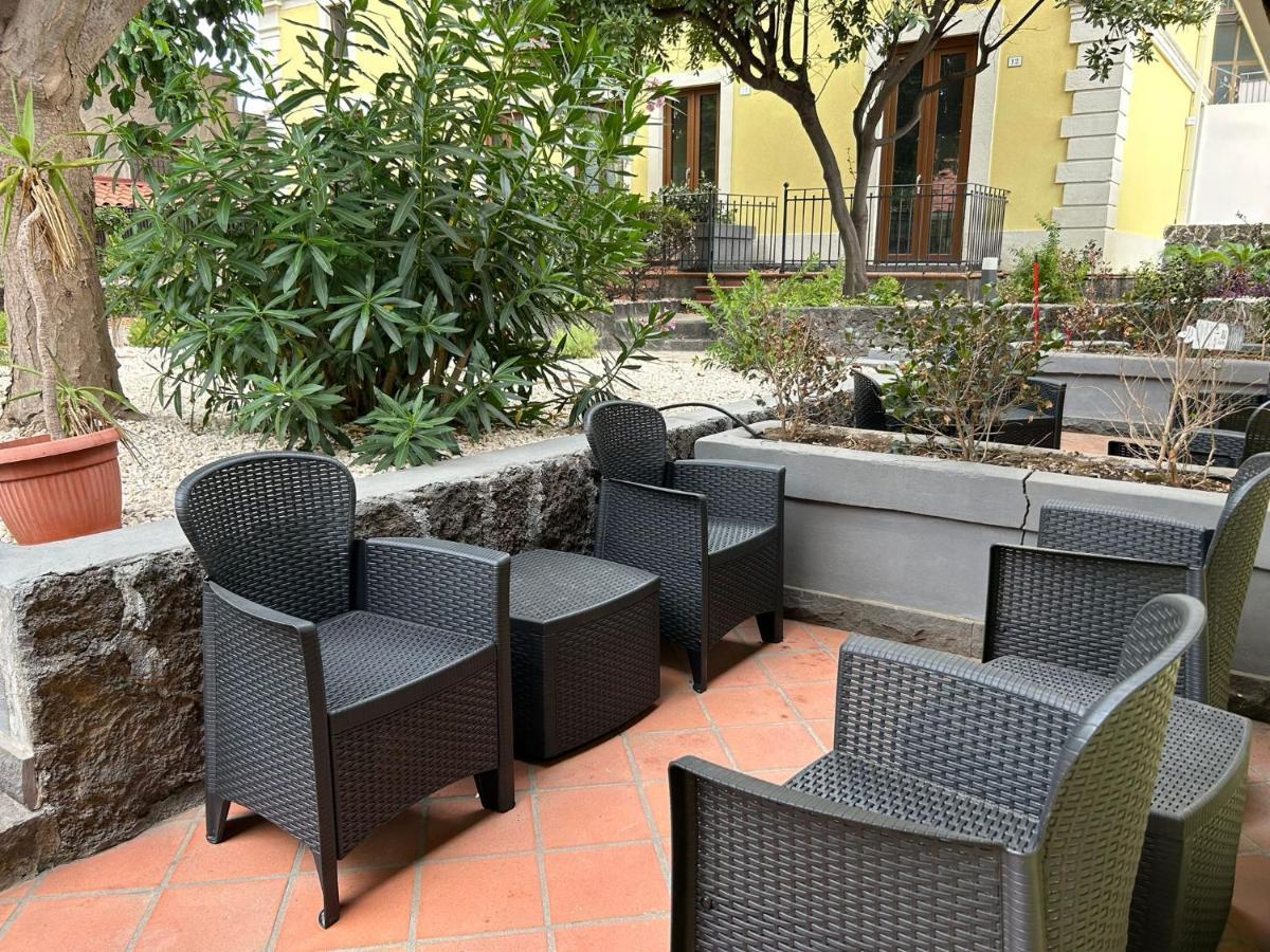 Li Cuti Apartments Катания Экстерьер фото