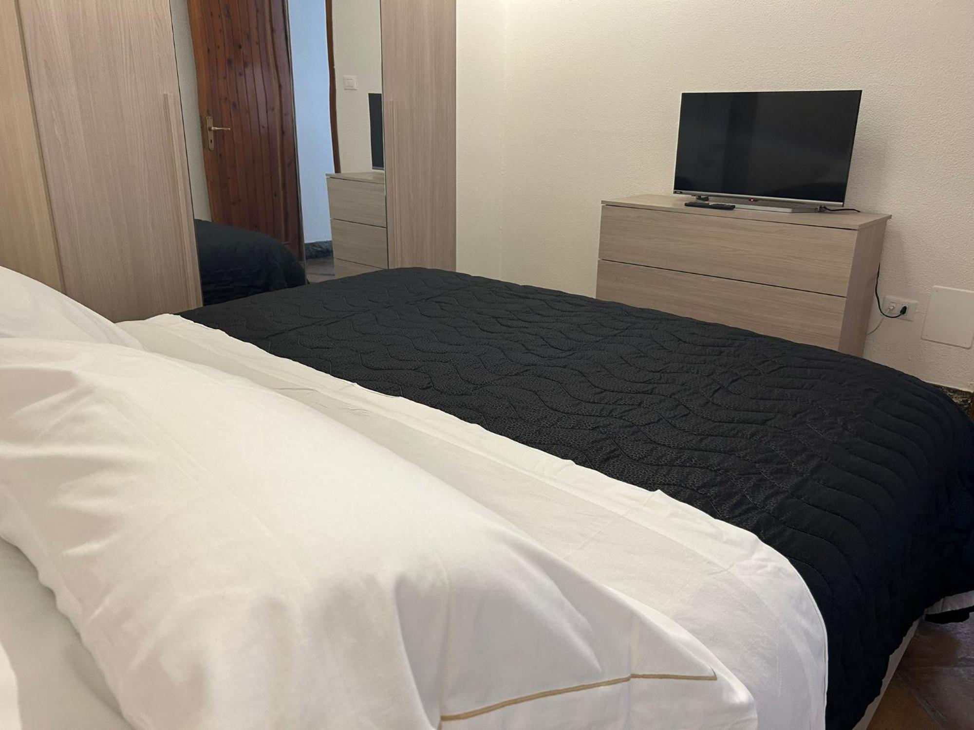 Li Cuti Apartments Катания Экстерьер фото