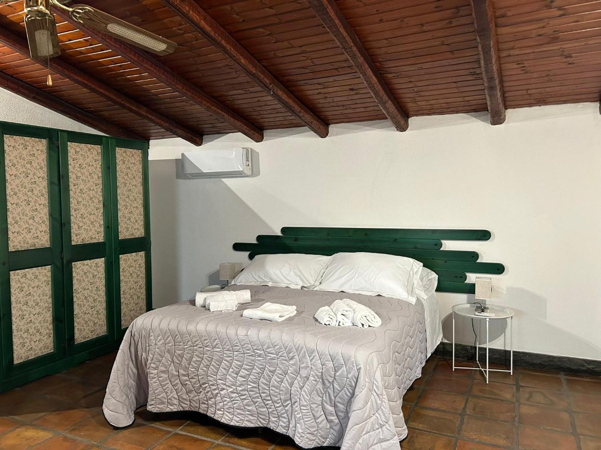 Li Cuti Apartments Катания Экстерьер фото